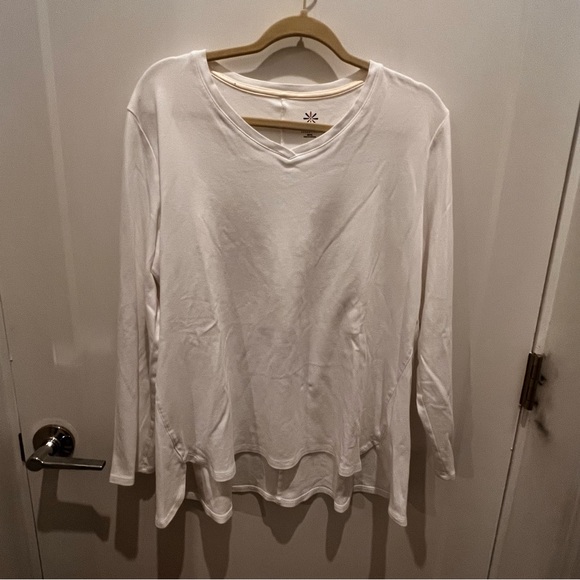 Isaac Mizrahi Tops - Isaac Mizrahi Live Essentials White long sleeve Top